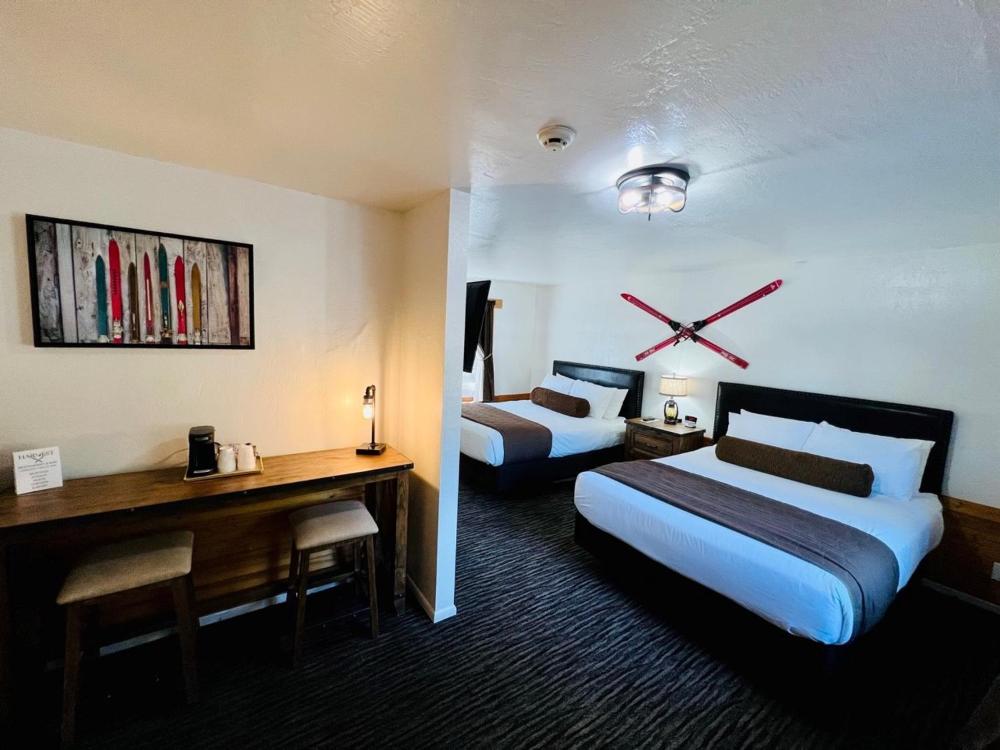 Deluxe Queen Room with Two Queen Beds interior